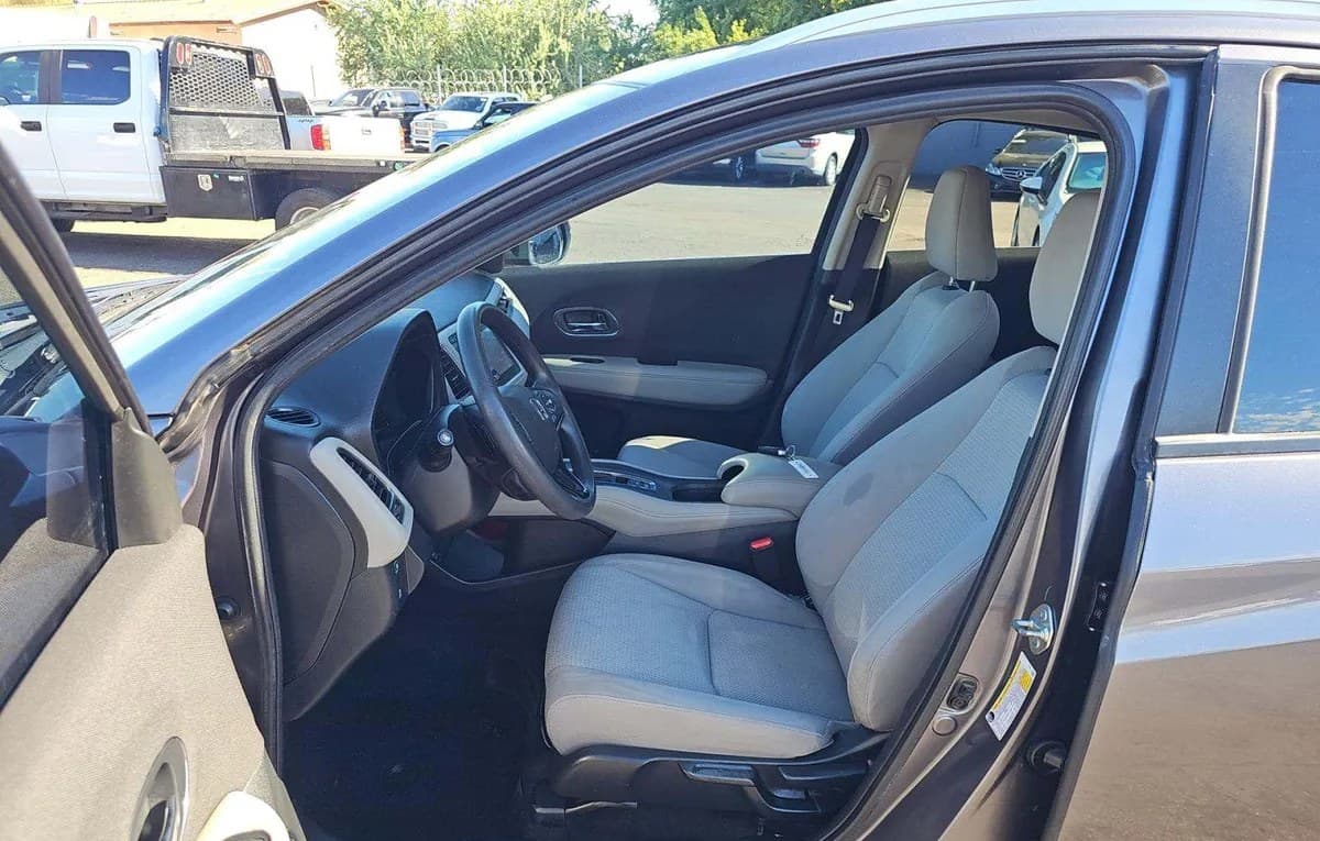 2019 HONDA HR-V EX 4