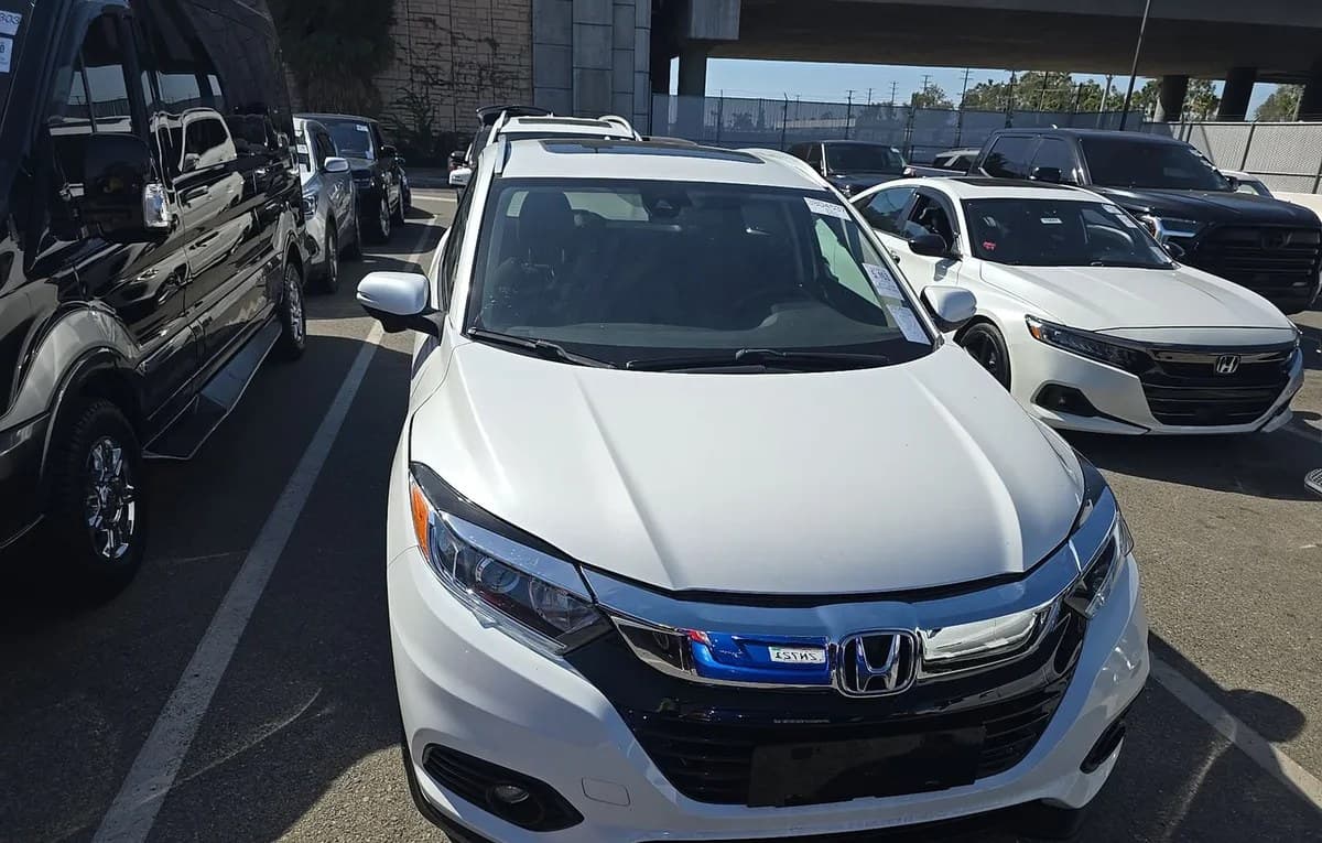 2019 HONDA HR-V EX 3