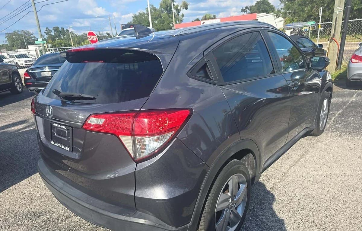 2019 HONDA HR-V EX 4