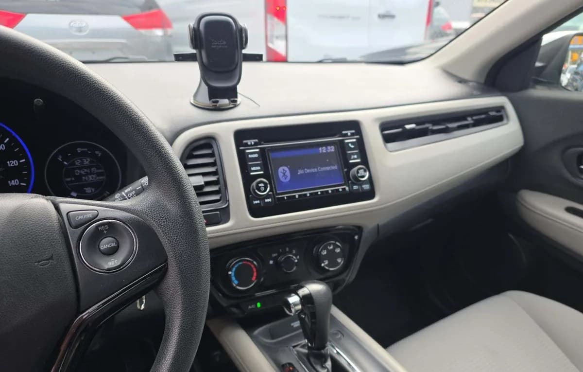 2021 HONDA HR-V LX 7
