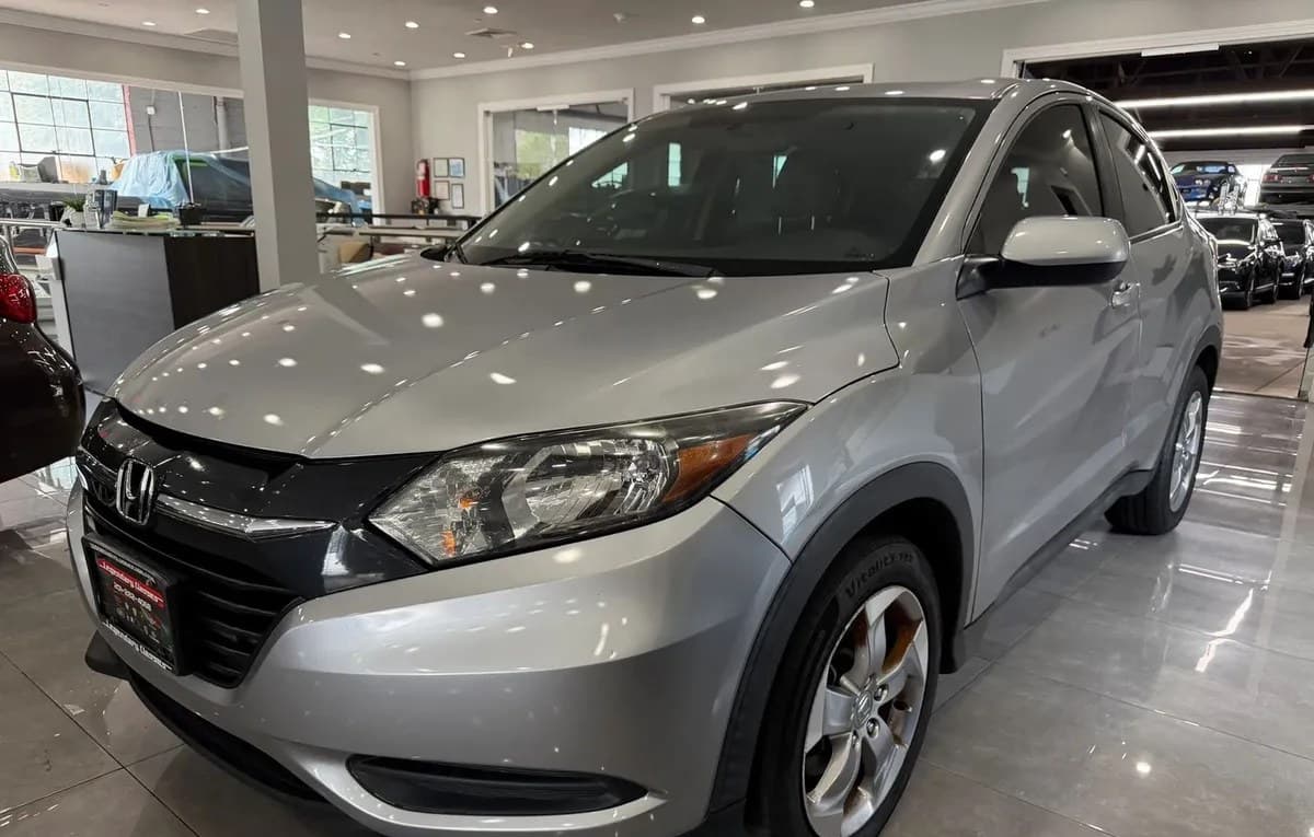 2018 HONDA HR-V LX 2