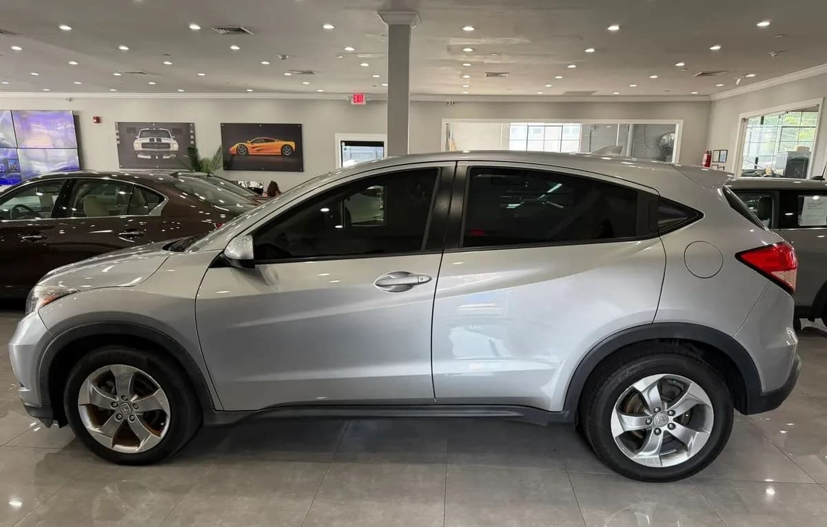 2018 HONDA HR-V LX 3