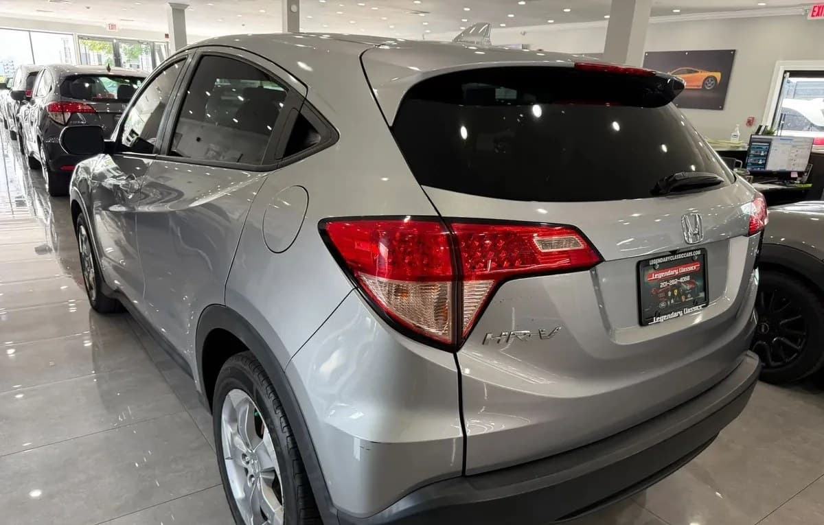 2018 HONDA HR-V LX 4