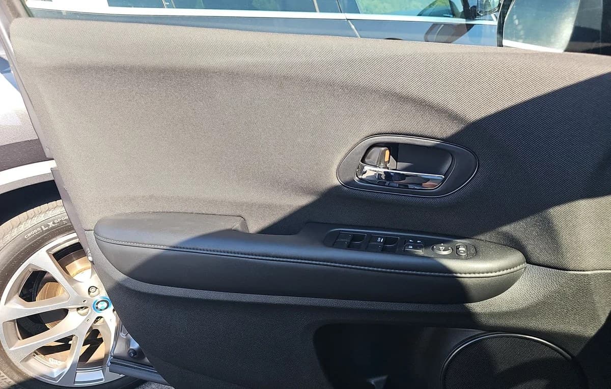 2019 HONDA HR-V LX 6