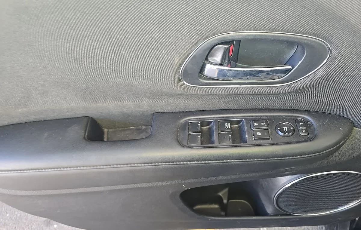 2021 HONDA HR-V EX 6