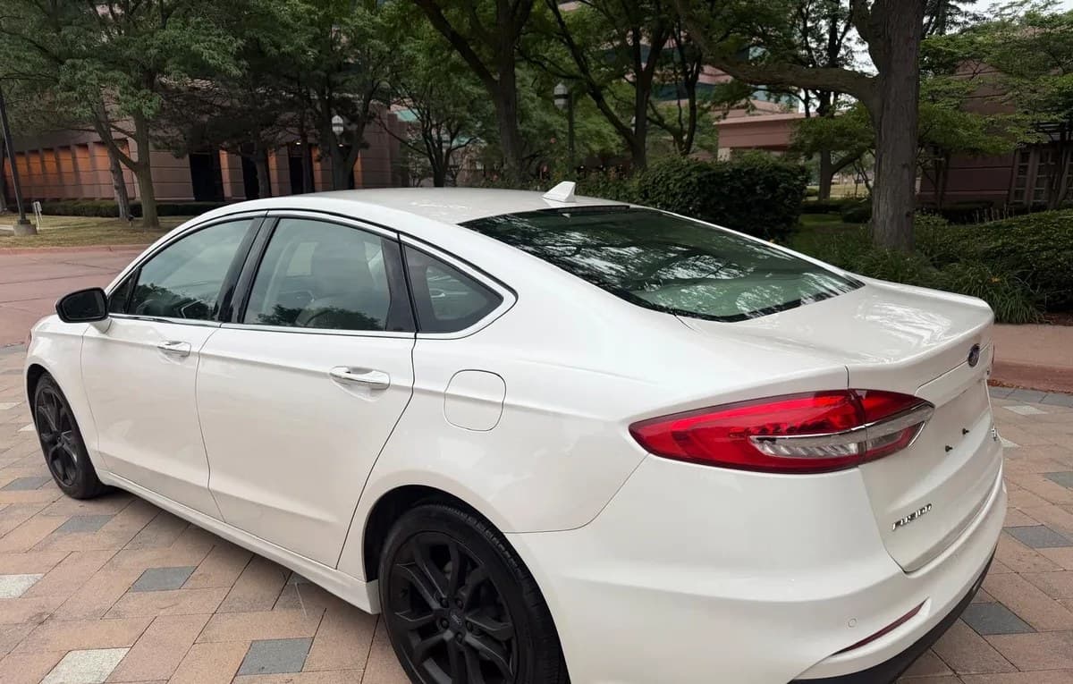 2019 FORD FUSION SEL 4