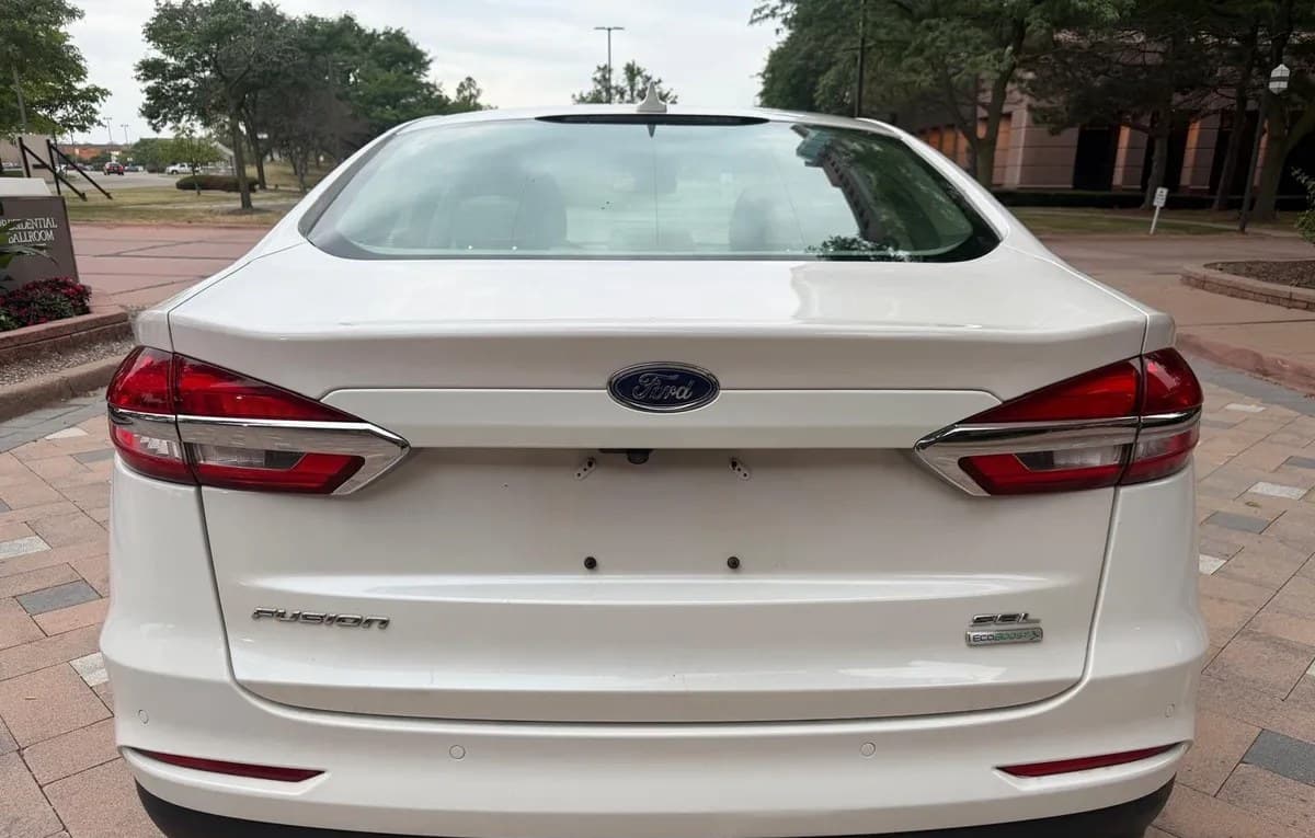 2019 FORD FUSION SEL 5