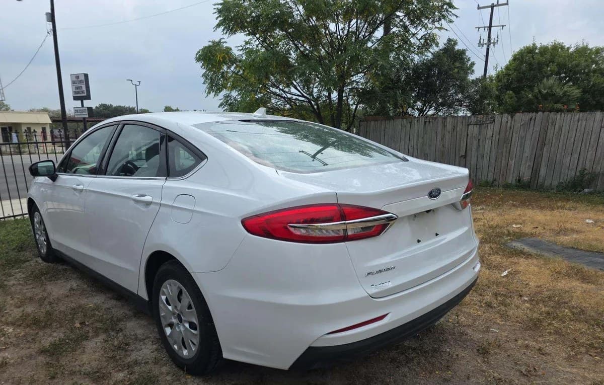 2020 FORD FUSION S 3