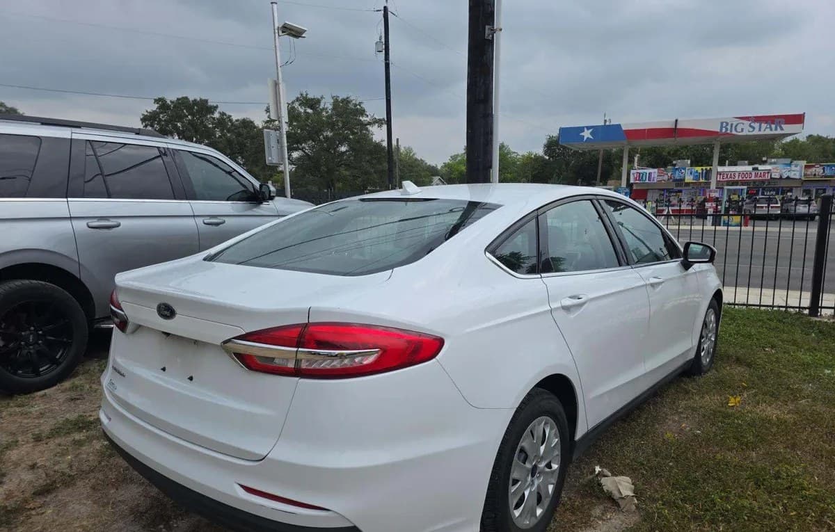 2020 FORD FUSION S 4