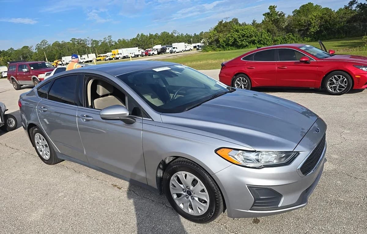 2020 FORD FUSION S 4