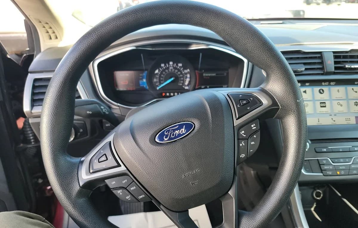2017 FORD FUSION SE 6