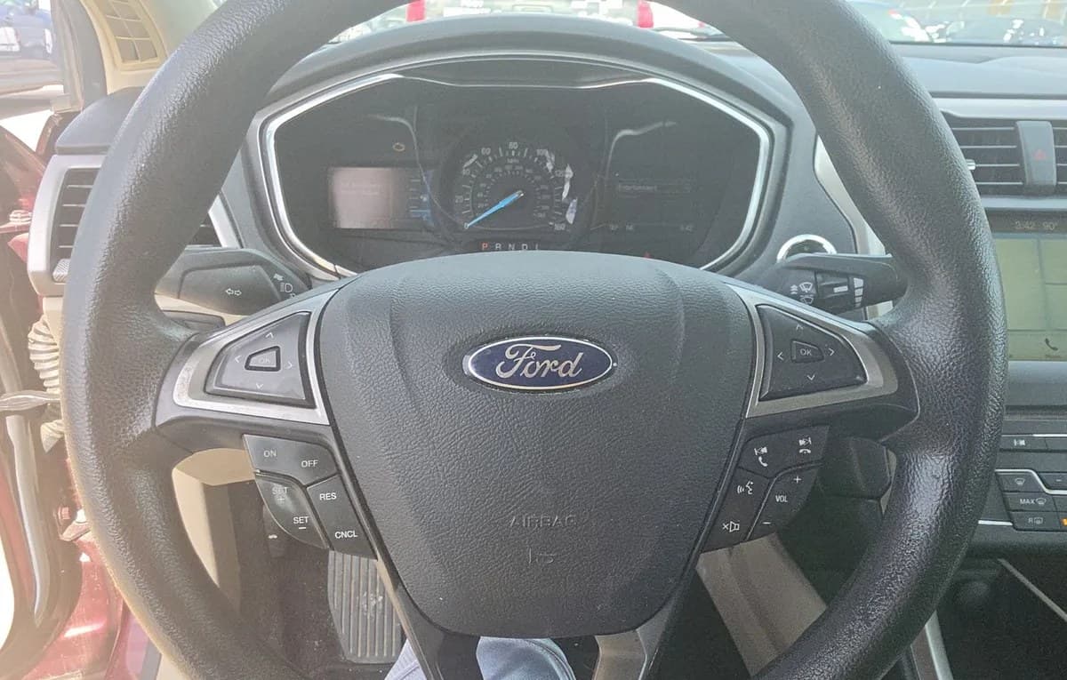 2017 FORD FUSION SE 7