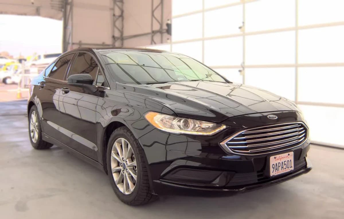2017 FORD FUSION SE 3
