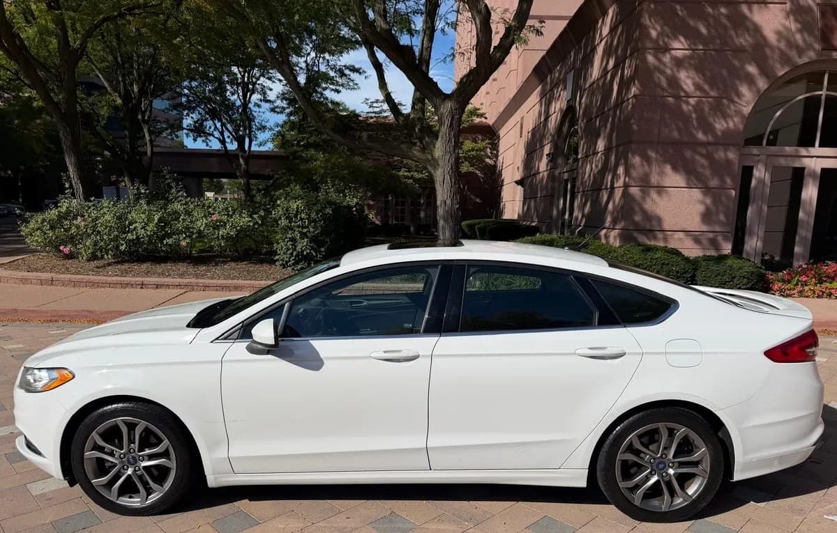 2017 FORD FUSION SE 3