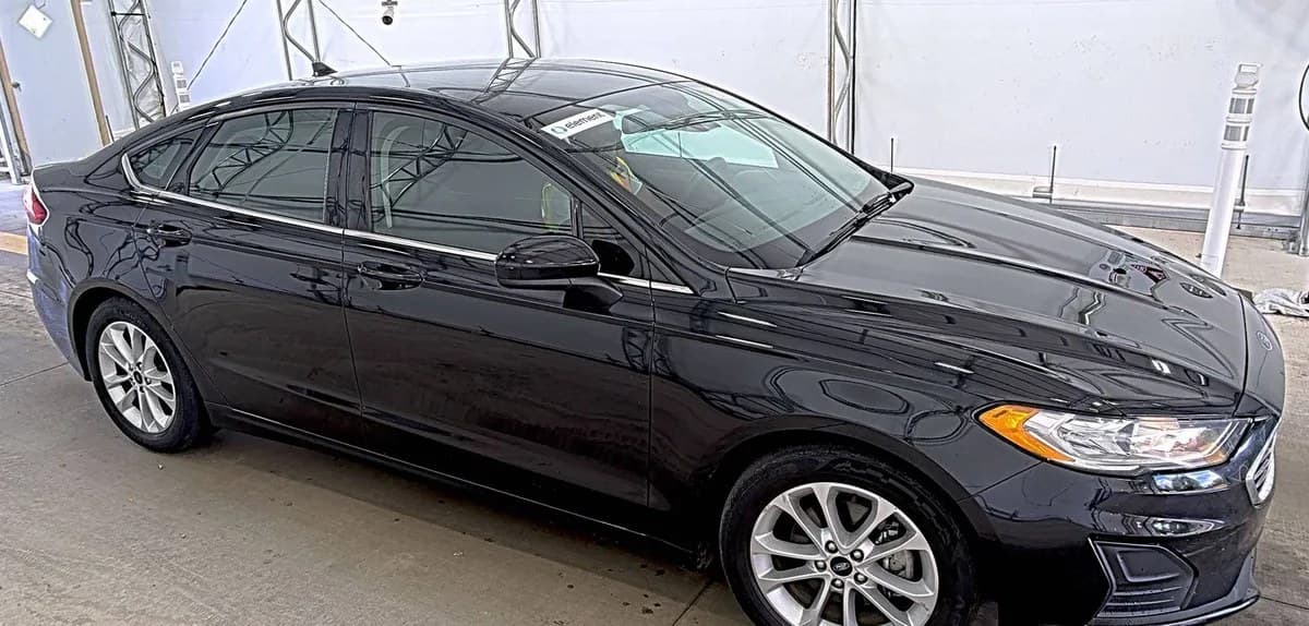 2019 FORD FUSION SE 4