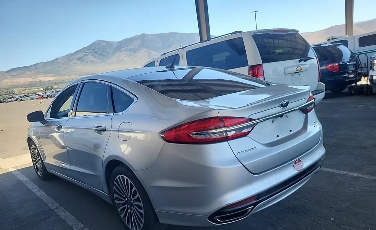 2017 FORD FUSION SE 4