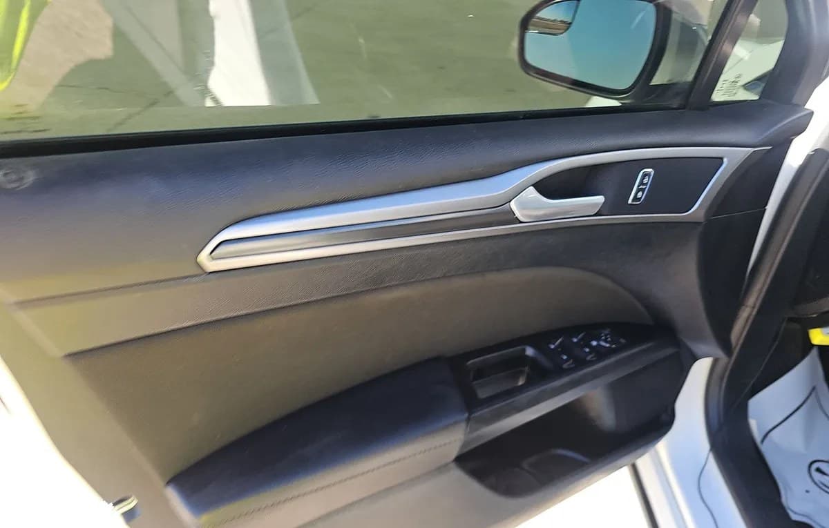 2017 FORD FUSION SE 6