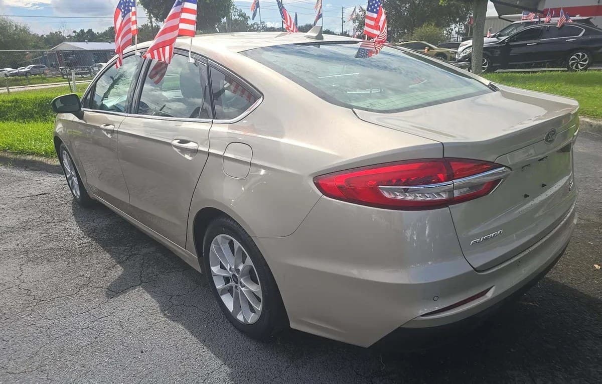 2019 FORD FUSION SE 3