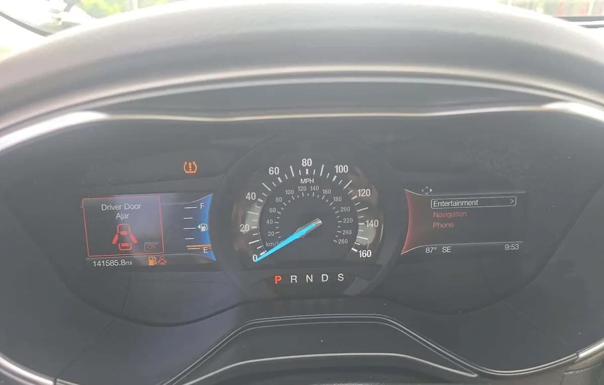 2019 FORD FUSION SE 6