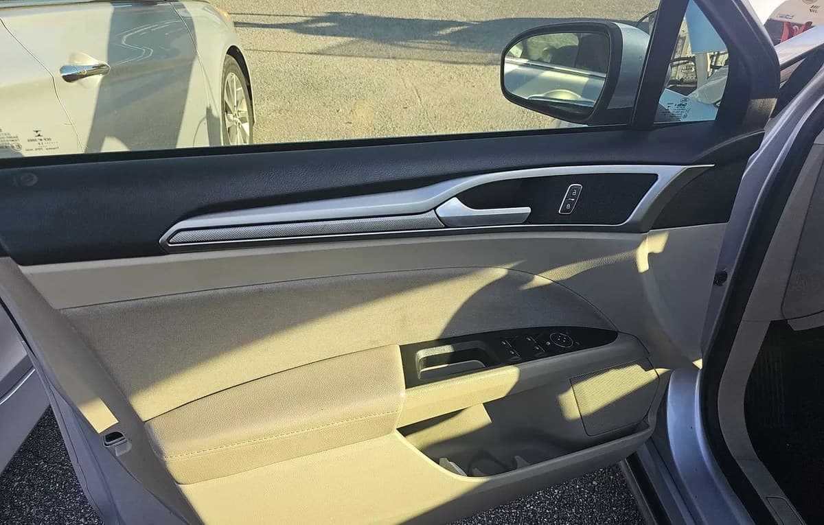 2019 FORD FUSION SE 5