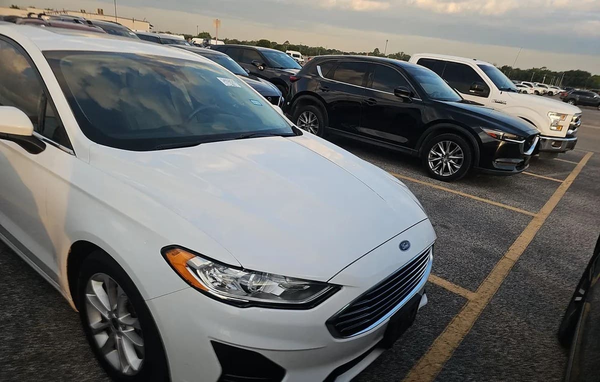 2019 FORD FUSION SE 3