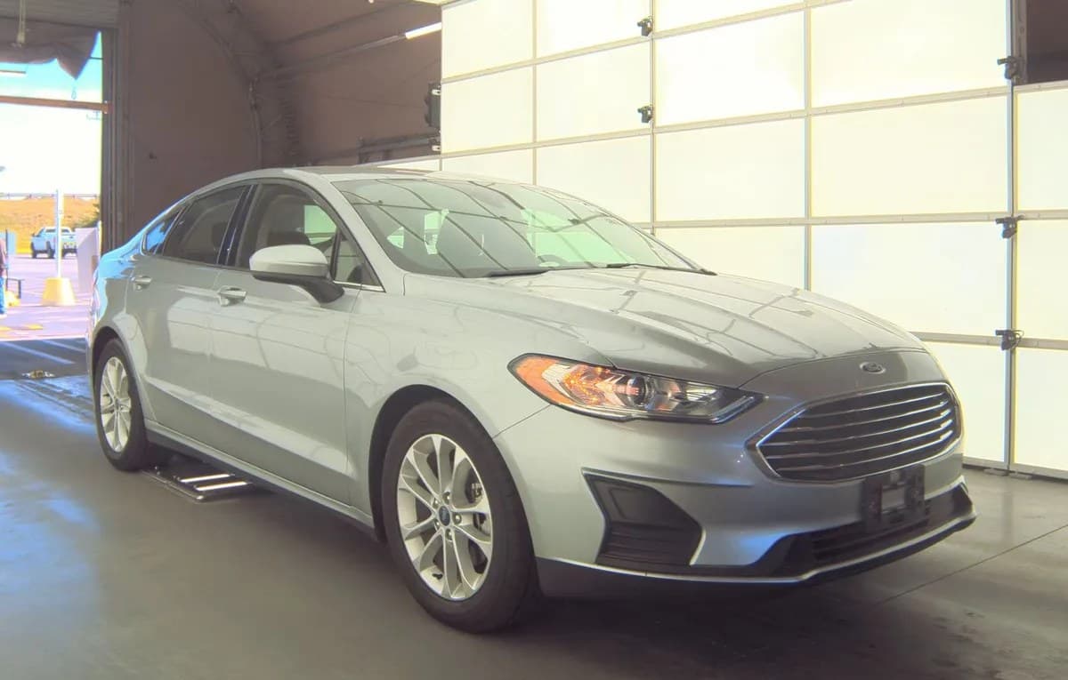 2020 FORD FUSION SE 4