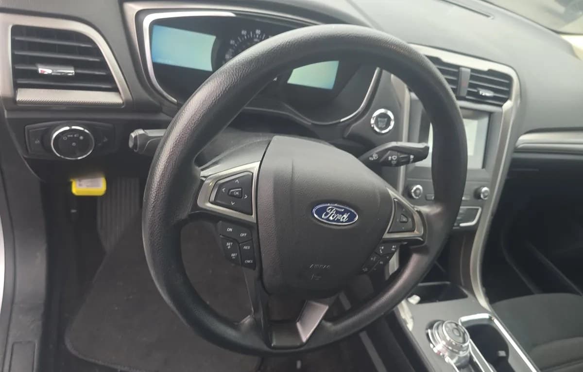 2020 FORD FUSION SE 7