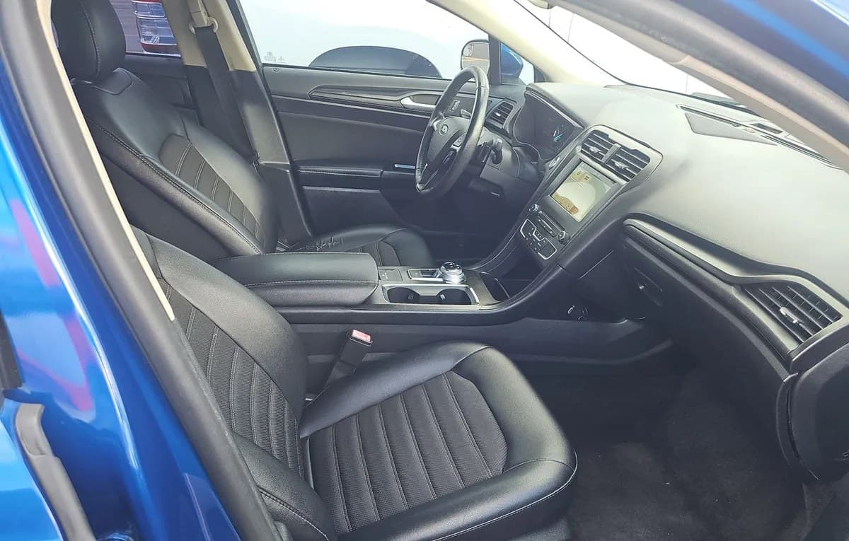 2018 FORD FUSION SE 4