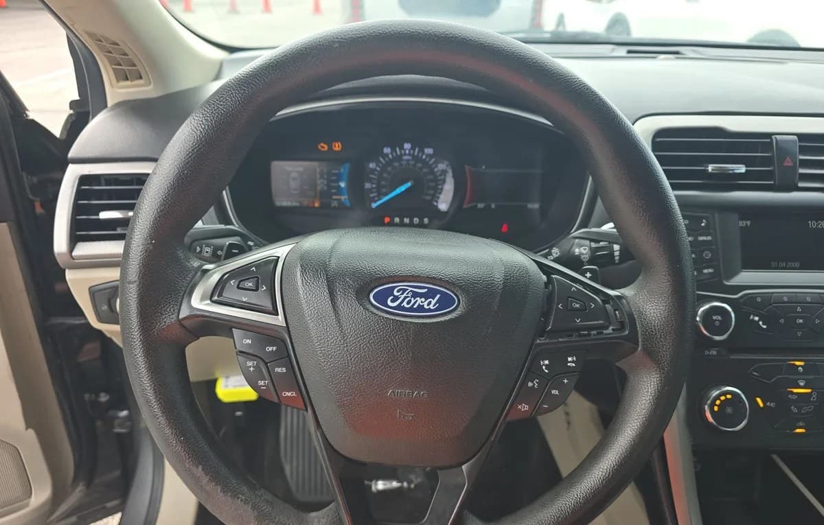 2018 FORD FUSION SE 6