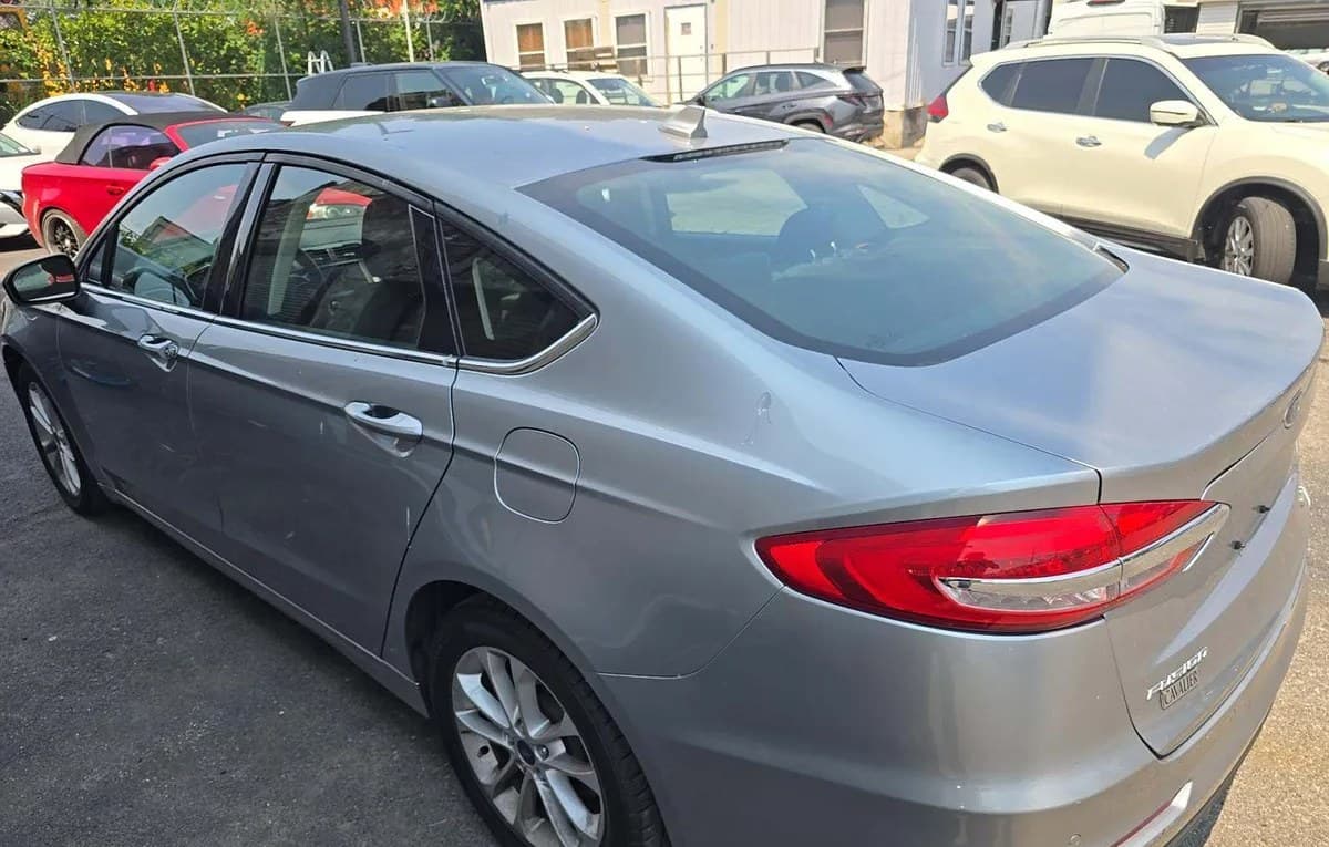 2020 FORD FUSION SE 2