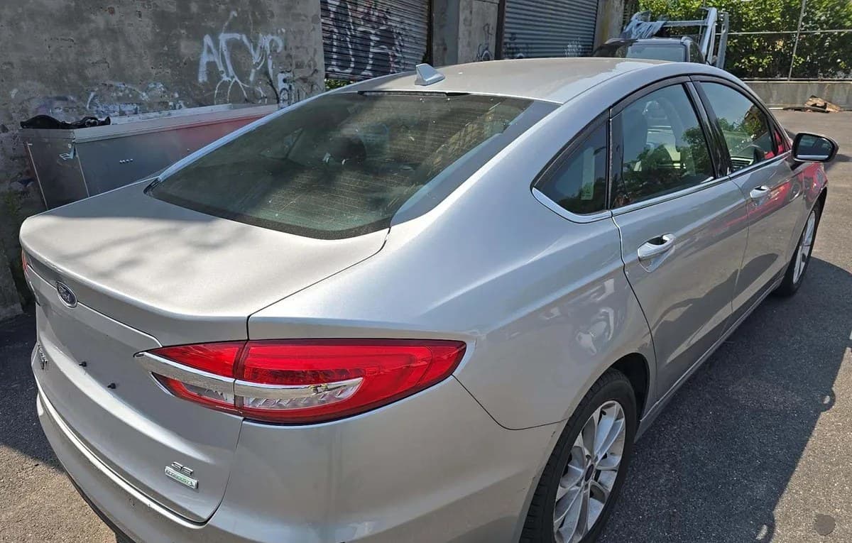 2020 FORD FUSION SE 3