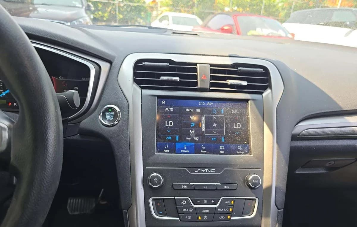 2020 FORD FUSION SE 6