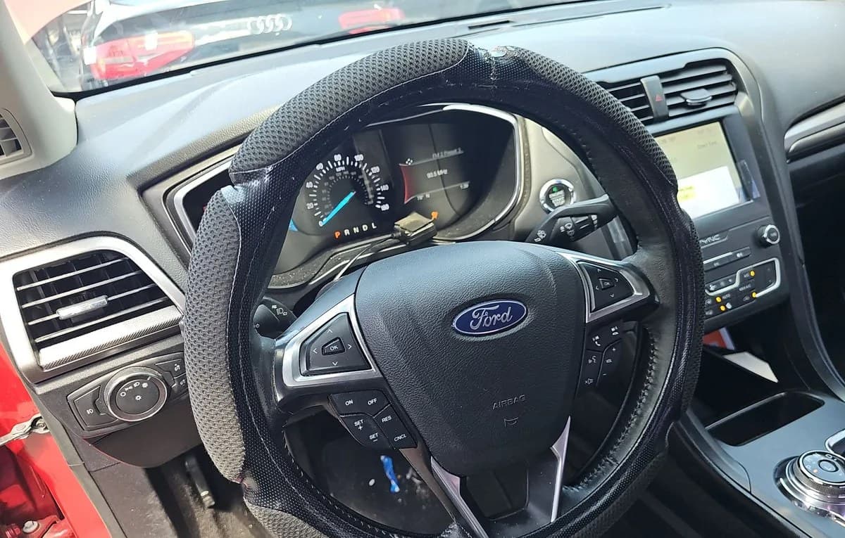 2020 FORD FUSION SE 7