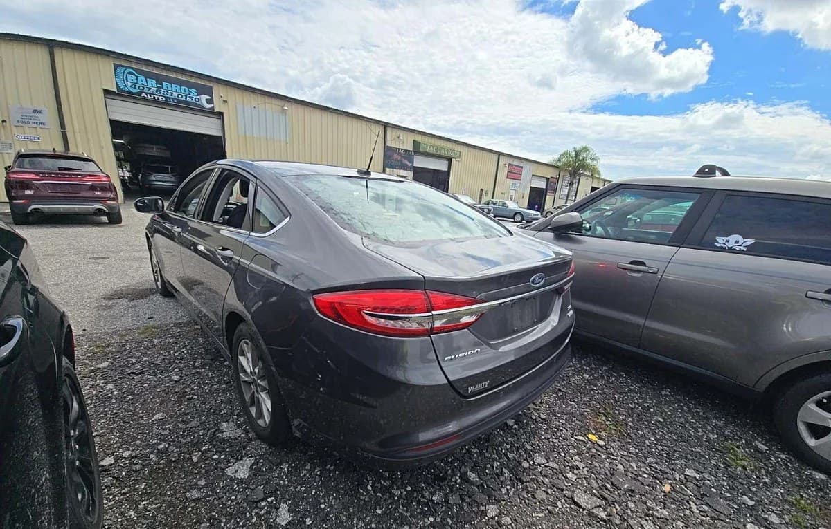 2017 FORD FUSION SE 3