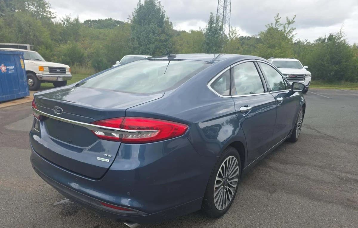 2018 FORD FUSION SE 4
