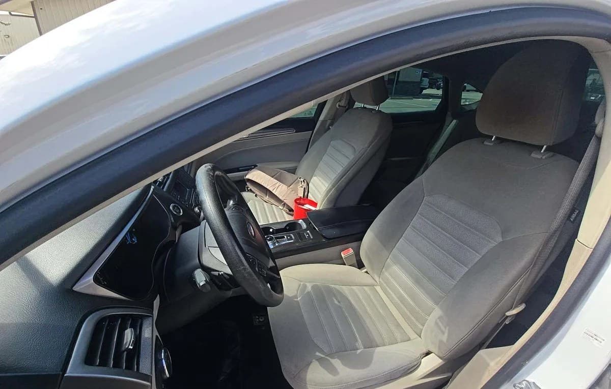 2017 FORD FUSION SE 3