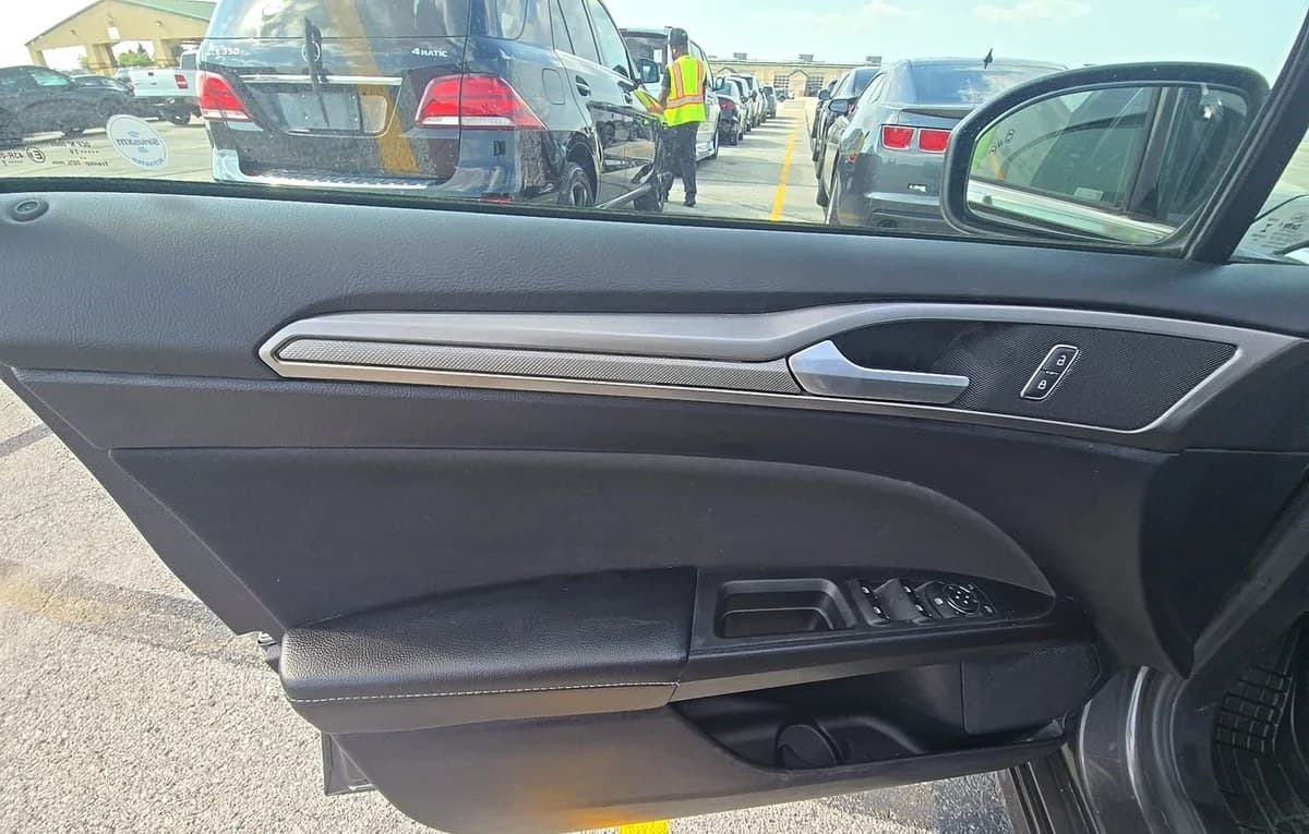 2019 FORD FUSION SE 6