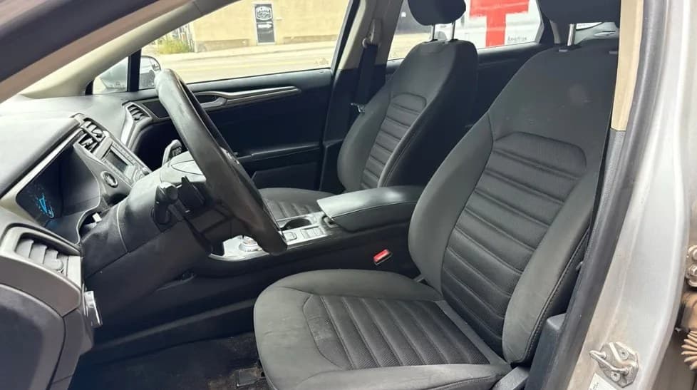 2017 FORD FUSION SE 6