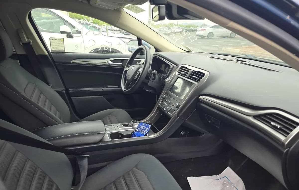 2019 FORD FUSION SE 4