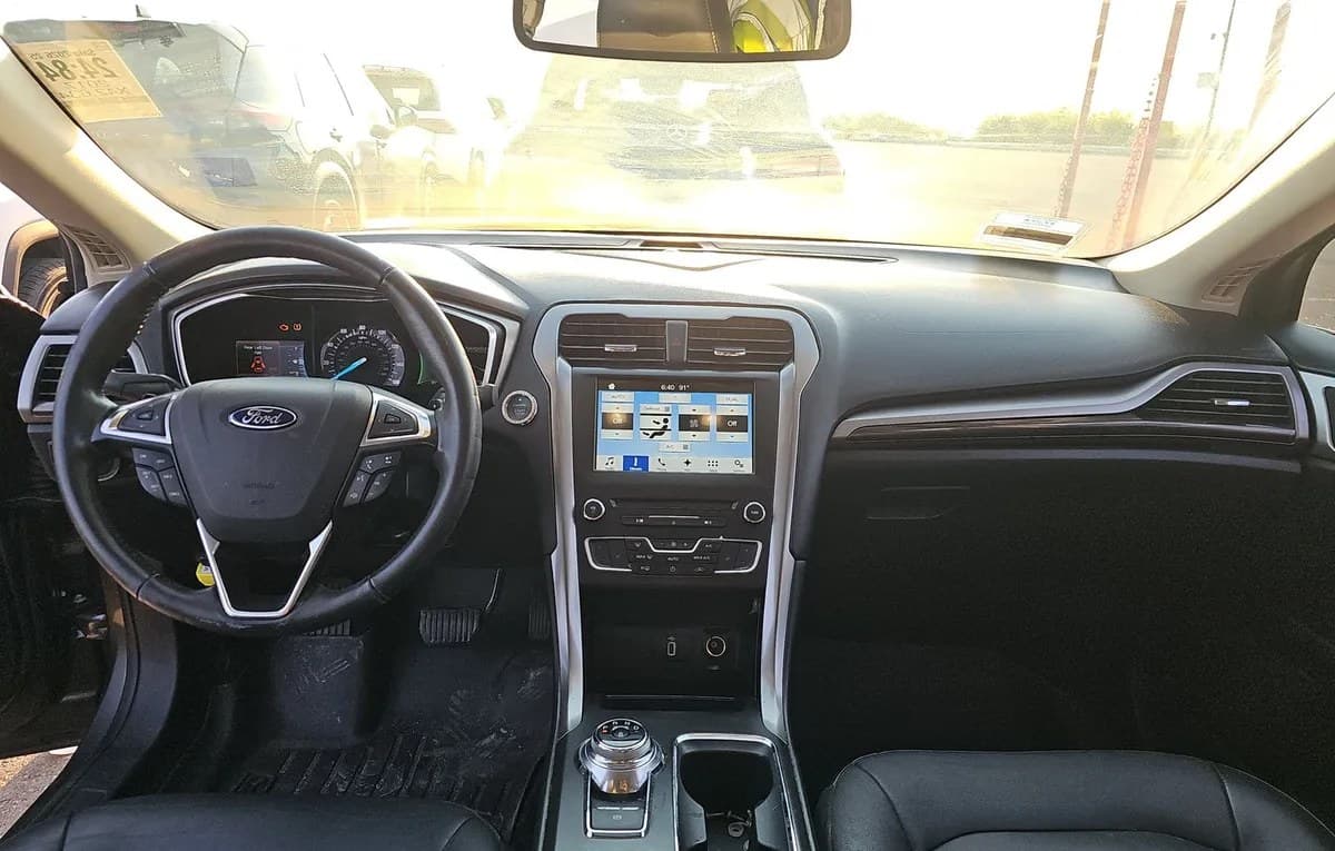 2017 FORD FUSION SE 7
