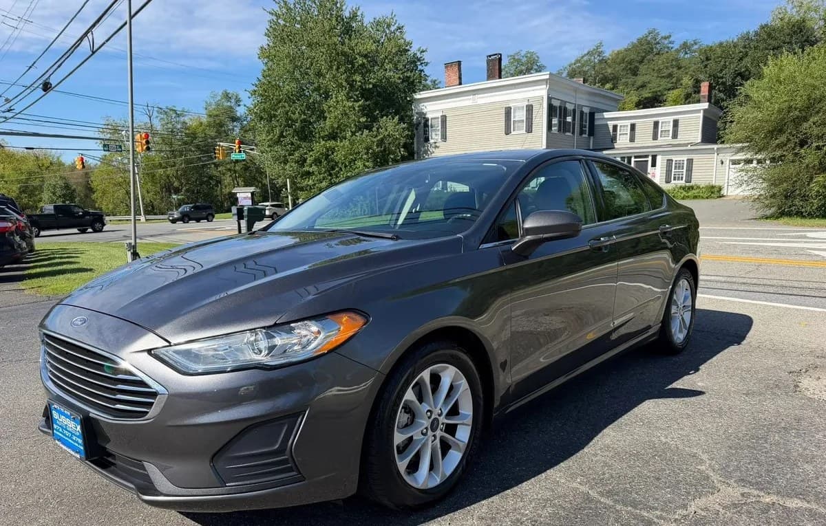 2019 FORD FUSION SE 4