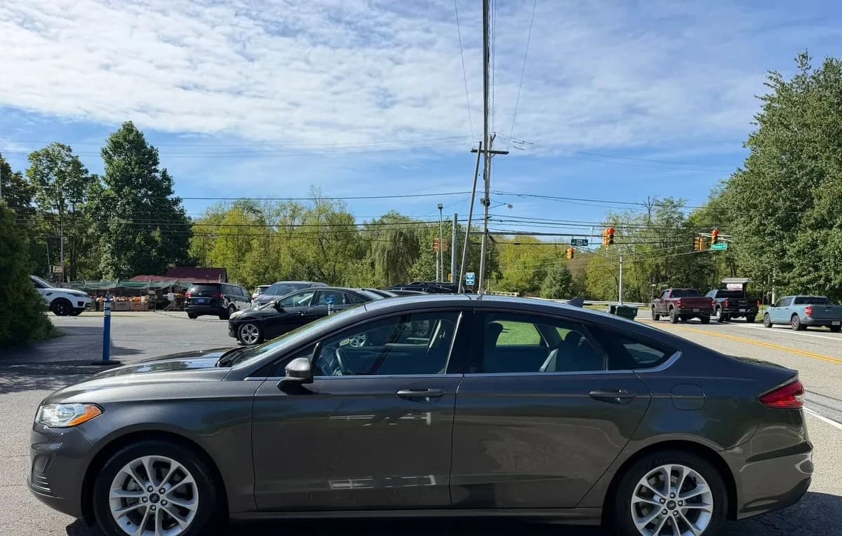 2019 FORD FUSION SE 5