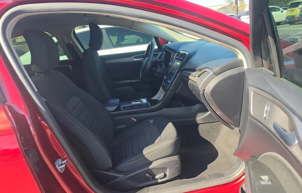 2019 FORD FUSION SE 5