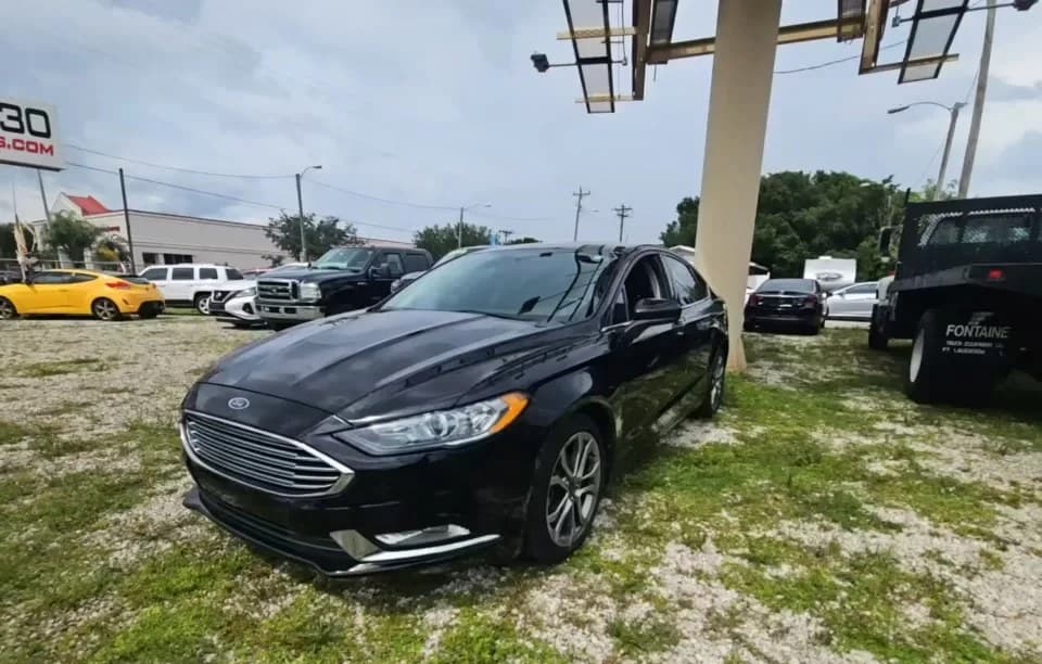 2017 FORD FUSION SE 1