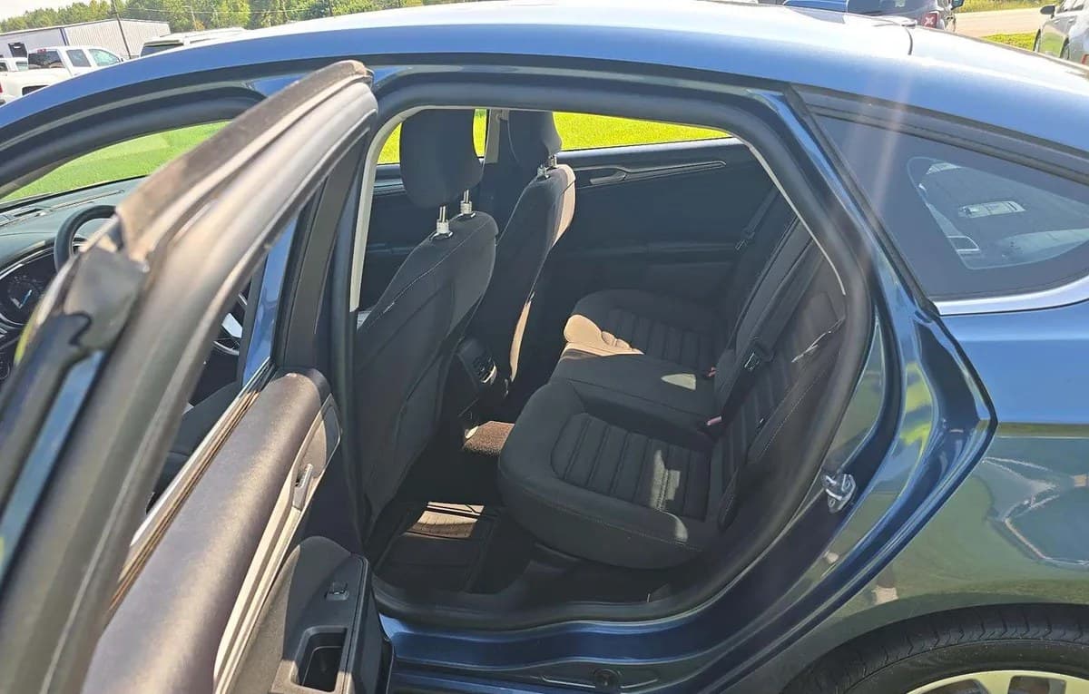 2019 FORD FUSION SE 7