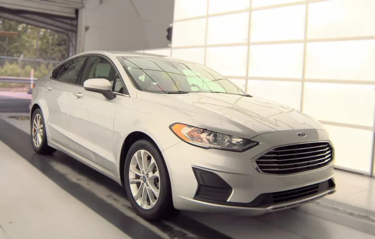 2019 FORD FUSION SE 4