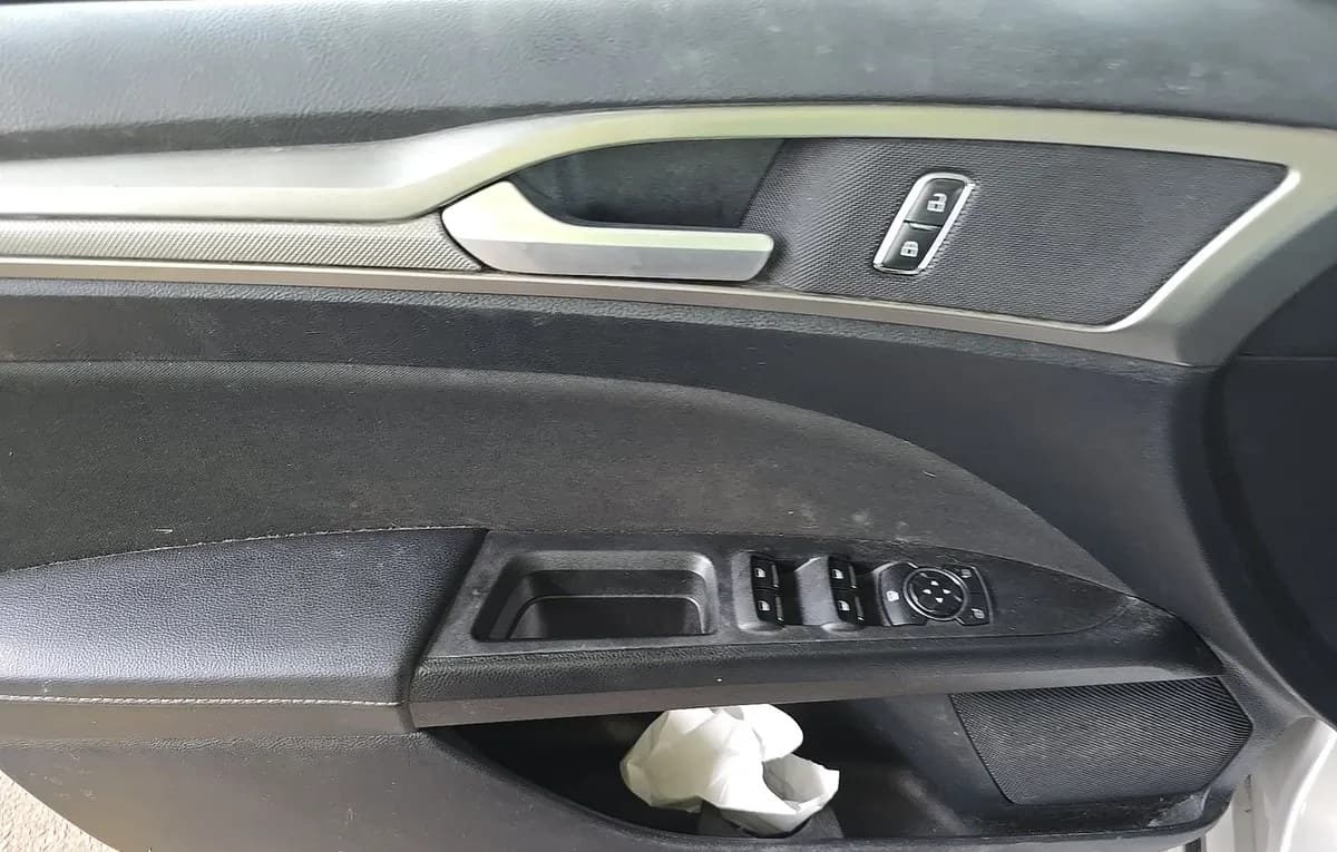 2018 FORD FUSION SE 5
