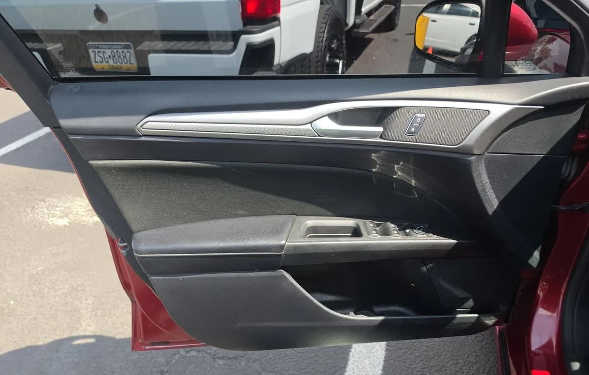 2019 FORD FUSION SE 6