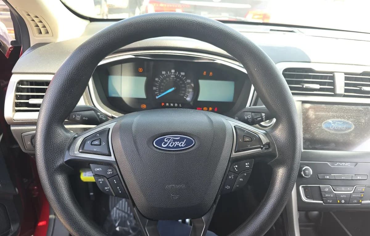 2020 FORD FUSION SE 6