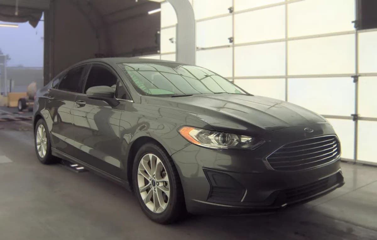 2019 FORD FUSION SE 4